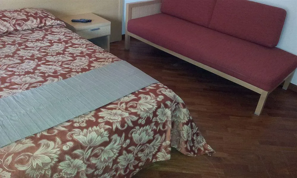 Catania Crossing B&B - Rooms & Comforts Couette-café