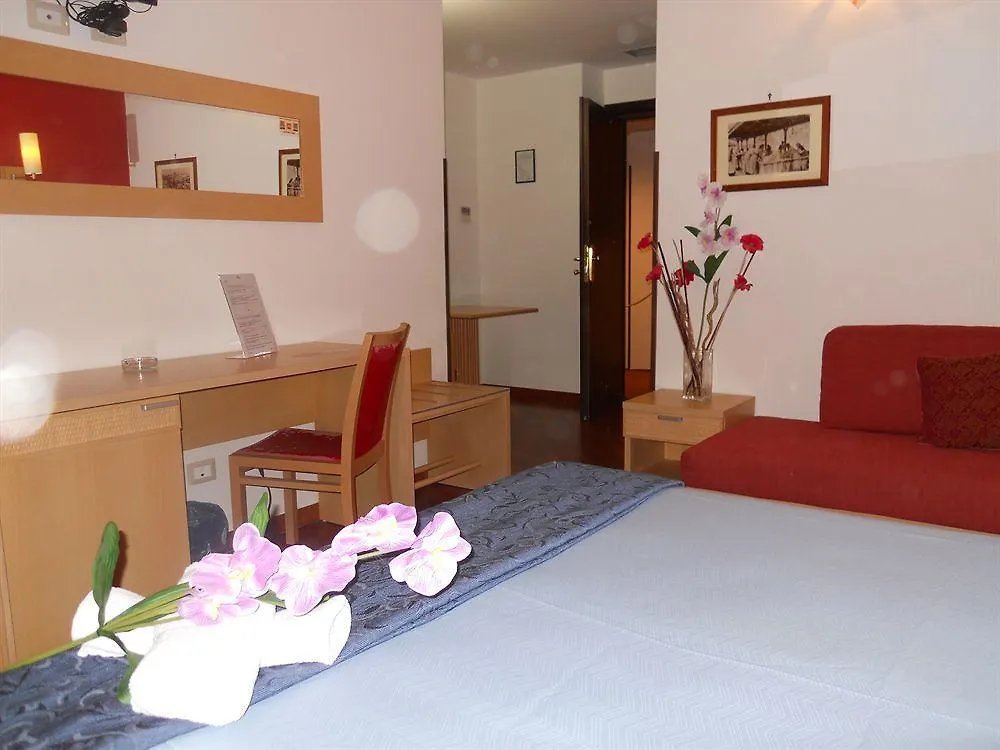 Catania Crossing B&B - Rooms & Comforts 2*,  Italie