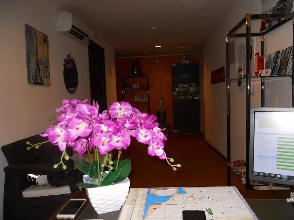 Couette-café Catania Crossing B&B - Rooms & Comforts